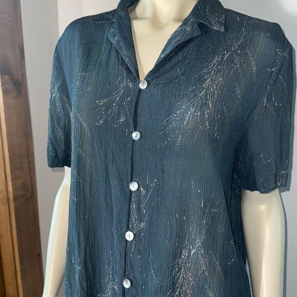 Vintage 90’s Green Whimsical Earth Print Oversized Silk Short Sleeve Button Down - Picture 2 of 14